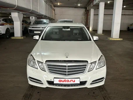 2011 Mercedes-Benz E-Класс 350 IV (W212, S212, C207), белый, 932200 рублей, вид 2