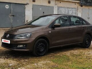2015 Volkswagen Polo V Рестайлинг, коричневый, 1000000 рублей, вид 1