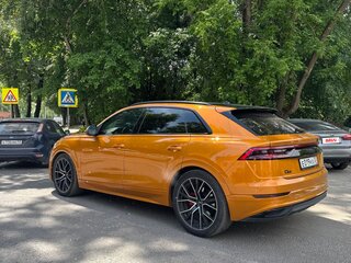 2019 Audi Q8 55 TFSI I (4M), оранжевый, 4850000 рублей, вид 4