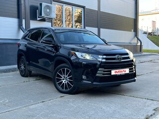 2017 Toyota Highlander III (XU50) Рестайлинг, чёрный, 3449000 рублей, вид 3