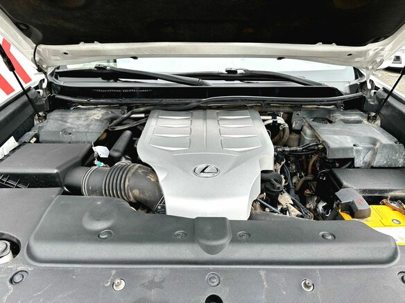 2014 Lexus GX 460 II Рестайлинг, белый, 3880000 рублей - вид 8