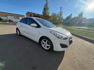 2014 Hyundai i30 II, белый, 1000000 рублей, вид 3