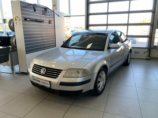 2001 Volkswagen Passat B5 Рестайлинг, серебристый, 250000 рублей, вид 1