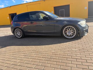 2008 BMW 1 серии 130i I (E81/E82/E87/E88) Рестайлинг, серый, 1200000 рублей, вид 5