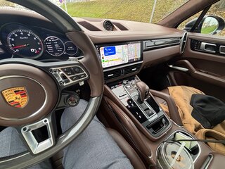 2018 Porsche Cayenne Turbo III, чёрный, 7800000 рублей, вид 2