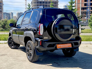 2025 Lada (ВАЗ) Niva Travel I Рестайлинг, чёрный, 1498100 рублей, вид 5