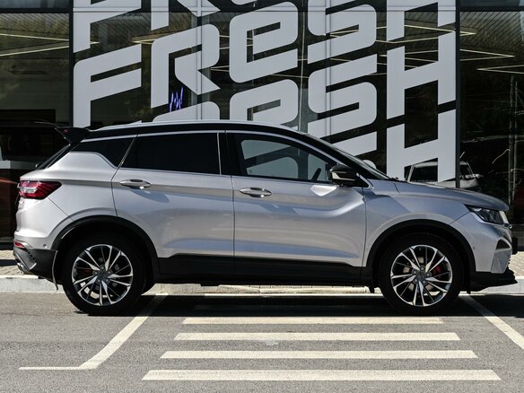 2022 Geely Coolray I, серый, 1775000 рублей - вид 4
