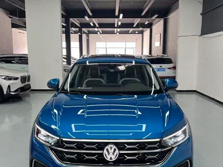2022 Volkswagen Tayron I Рестайлинг, синий, 2650000 рублей, вид 1