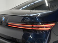 2026 BMW 7 серии 740 xDrive VII (G70) Рестайлинг, синий, 24690000 рублей - вид 7