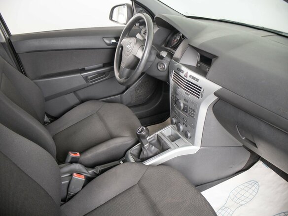 2010 Opel Astra H Рестайлинг, серебристый, 699000 рублей - вид 9