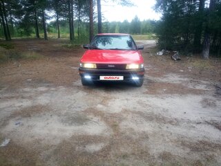 1989 Toyota Corolla VI (E90), красный, 160000 рублей, вид 1