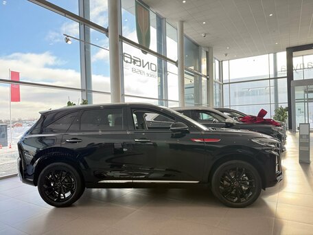 2024 Hongqi HS3, чёрный, 3630000 рублей, вид 3