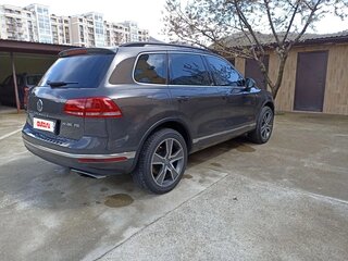 2012 Volkswagen Touareg II, чёрный, 2700000 рублей, вид 4