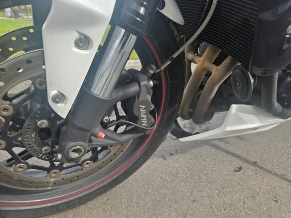 2015 Triumph Street Triple, белый, 720000 рублей - вид 8