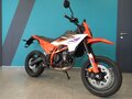 2026 KTM 390 SMC R, оранжевый, 749000 рублей - вид 7