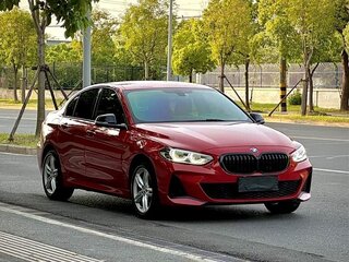 2022 BMW 1 серии 120i III (F52) Рестайлинг, красный, 1510000 рублей, вид 3