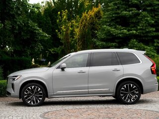 2026 Volvo XC90 B6 II Рестайлинг 2, серый, 7150333 рублей, вид 4