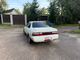 1994 Toyota Corolla VII (E100), белый, 180000 рублей, вид 4