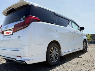 2018 Toyota Alphard III Рестайлинг, белый, 5100000 рублей, вид 3