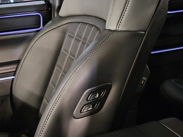 2025 Kia Tasman, чёрный, 5710999 рублей - вид 16
