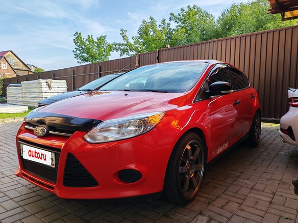2013 Ford Focus III, красный, 1095000 рублей - вид 1