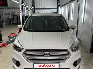 2018 Ford Escape III Рестайлинг, белый, 800000 рублей, вид 4