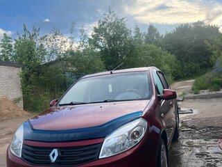 2011 Renault Sandero I, красный, 580000 рублей, вид 4