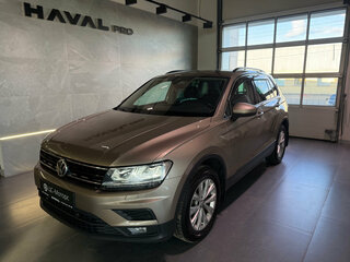 2019 Volkswagen Tiguan II, бежевый, 2099000 рублей, вид 1