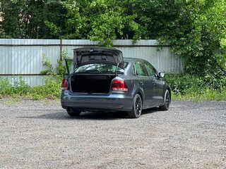 2018 Volkswagen Polo V Рестайлинг, серый, 449999 рублей, вид 4