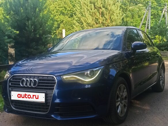 2014 Audi A1 I (8X), синий, 1390000 рублей