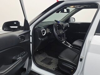 2022 Hyundai Venue I, белый, 1642000 рублей, вид 5