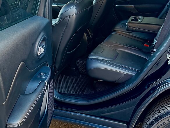 2018 Jeep Cherokee V (KL) Рестайлинг, чёрный, 2500000 рублей - вид 21