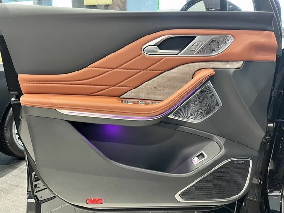 2025 Hongqi HS7 II, чёрный - вид 10