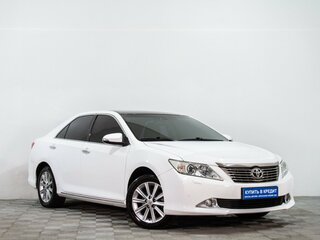 2014 Toyota Camry VII (XV50), белый, 1749000 рублей, вид 1