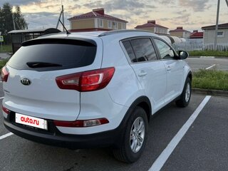 2013 Kia Sportage III, белый, 1270000 рублей, вид 2