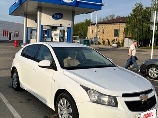 2012 Chevrolet Cruze I, белый, 650000 рублей, вид 2
