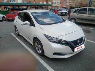 2017 Nissan Leaf II (ZE1), белый, 1750000 рублей, вид 1