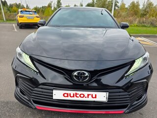 2022 Toyota Camry VIII (XV70) Рестайлинг, чёрный, 4490000 рублей, вид 3