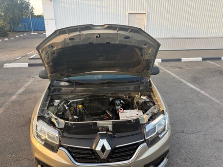 2018 Renault Logan II Рестайлинг, бежевый, 580000 рублей, вид 2