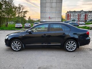 2017 Volkswagen Jetta VI Рестайлинг, чёрный, 1200000 рублей, вид 3