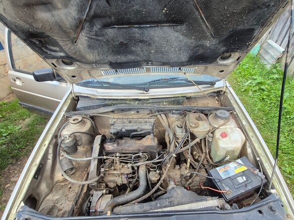 1988 Volkswagen Jetta II, бежевый - вид 5