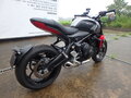 2024 Triumph Trident 660, серый, 900000 рублей - вид 5