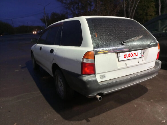 2001 Mitsubishi Libero I Рестайлинг, белый, 185000 рублей - вид 6