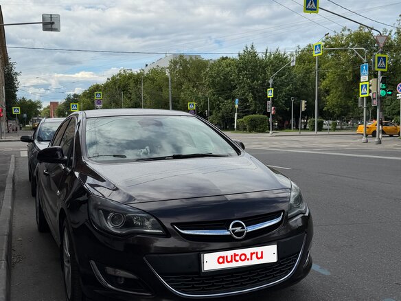 2014 Opel Astra J Рестайлинг, коричневый, 1360000 рублей - вид 12