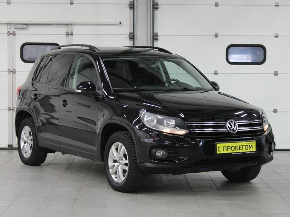 2015 Volkswagen Tiguan I Рестайлинг, чёрный, 1488000 рублей - вид 2