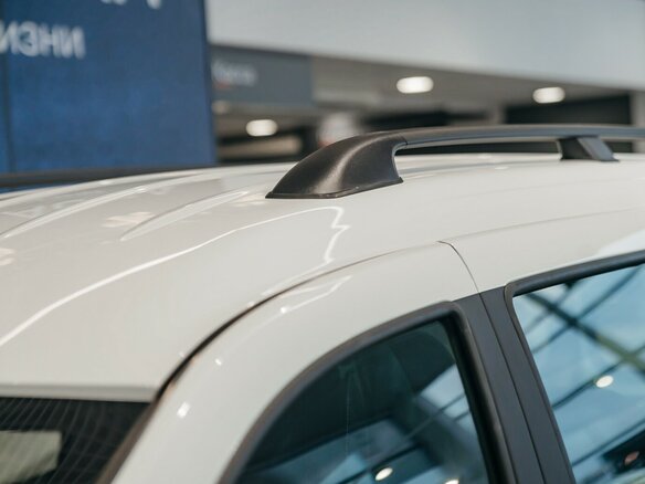 2026 Lada (ВАЗ) Largus Cross I Рестайлинг, белый - вид 12