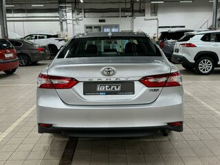 2021 Toyota Camry VIII (XV70) Рестайлинг, серый, 2700000 рублей, вид 3