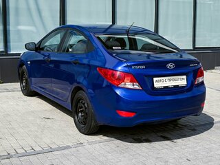 2013 Hyundai Solaris I, синий, 729000 рублей, вид 3