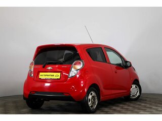 2011 Chevrolet Spark III, красный, 519000 рублей, вид 4