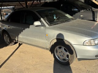 1997 Audi A4 I (B5), серебристый, 450000 рублей, вид 2
